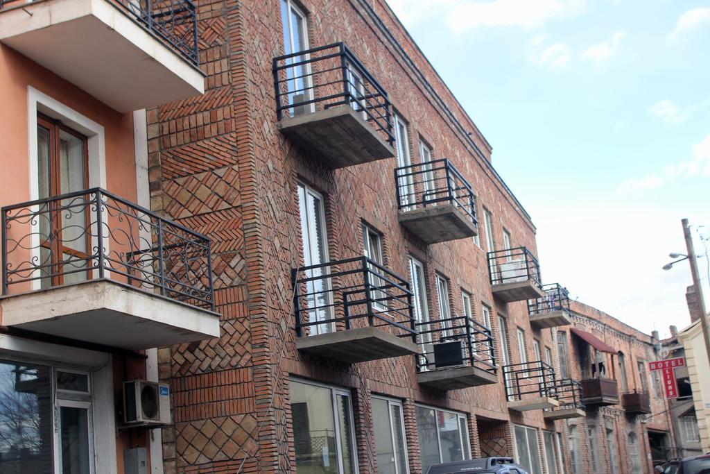 Old Tbilisi Trio Apartments Номер фото