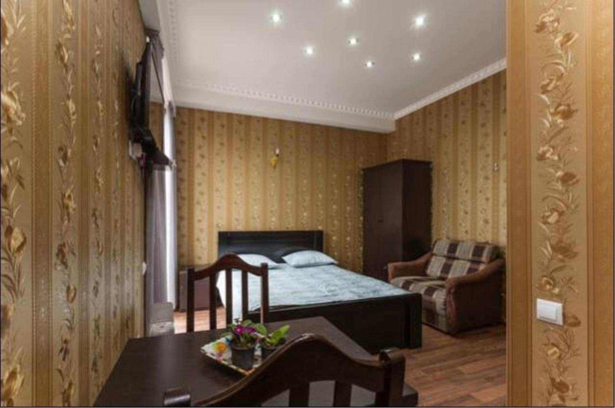 Old Tbilisi Trio Apartments Номер фото