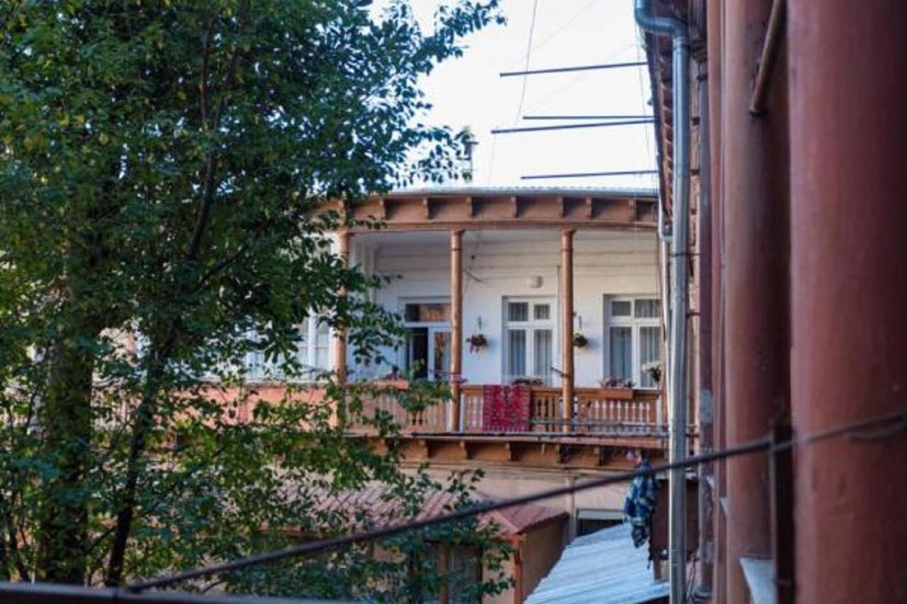 Old Tbilisi Trio Apartments Экстерьер фото